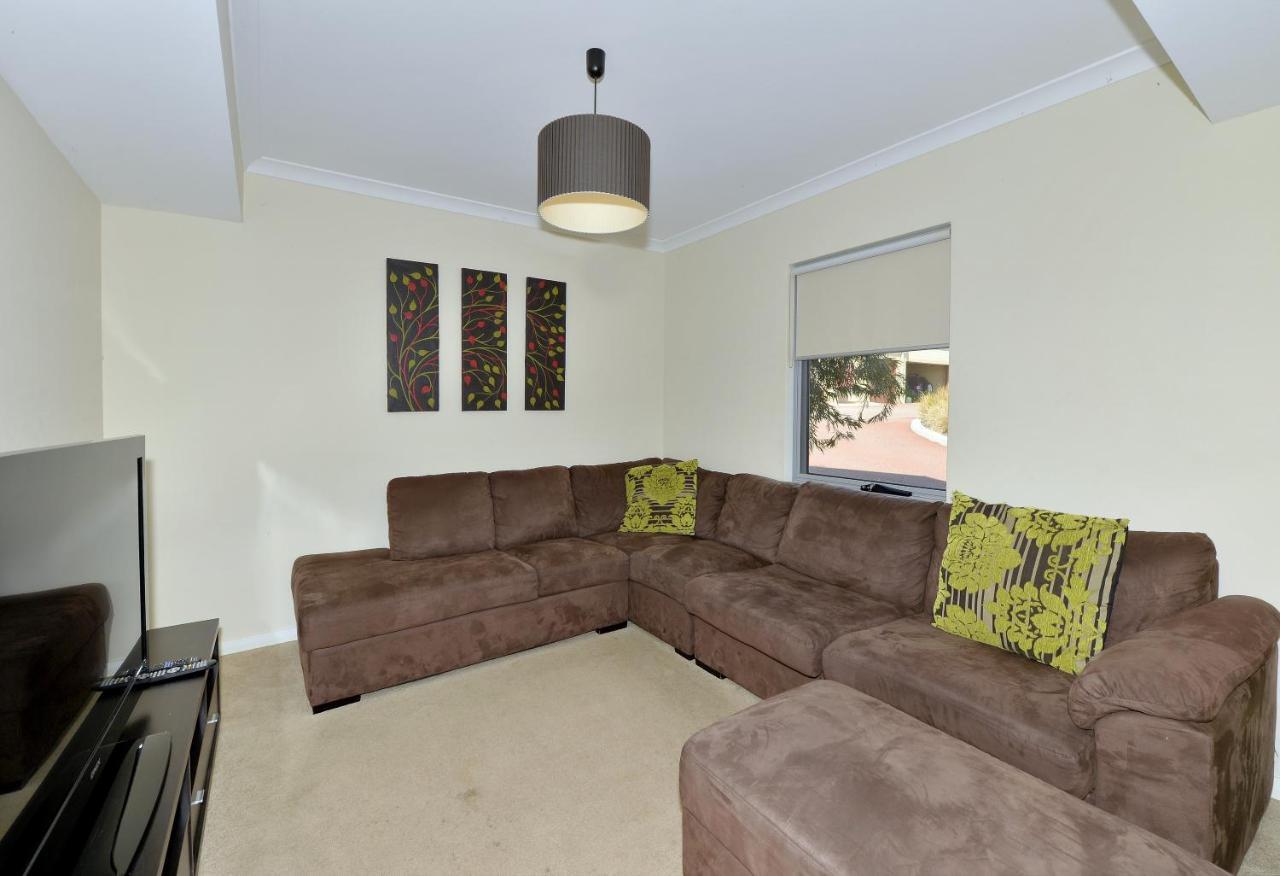 Serenity On The Terrace Mandurah Extérieur photo