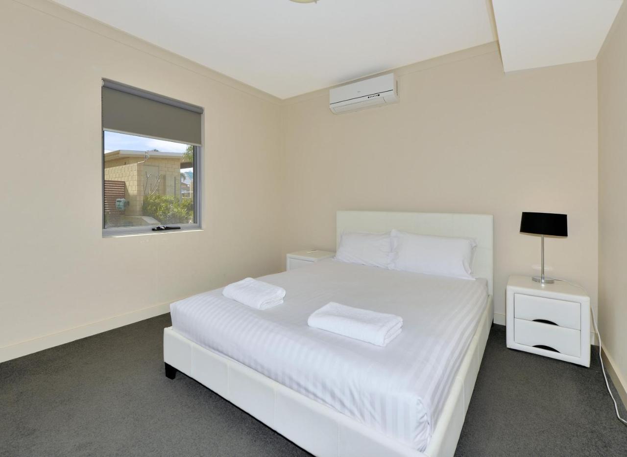Serenity On The Terrace Mandurah Extérieur photo